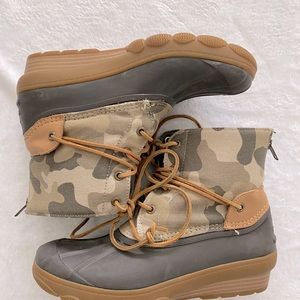 Camo booties!